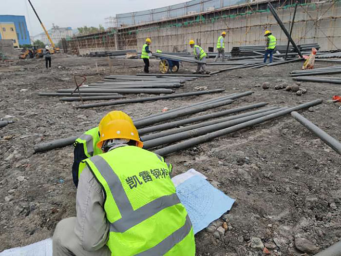 遵化螺栓球网架结构